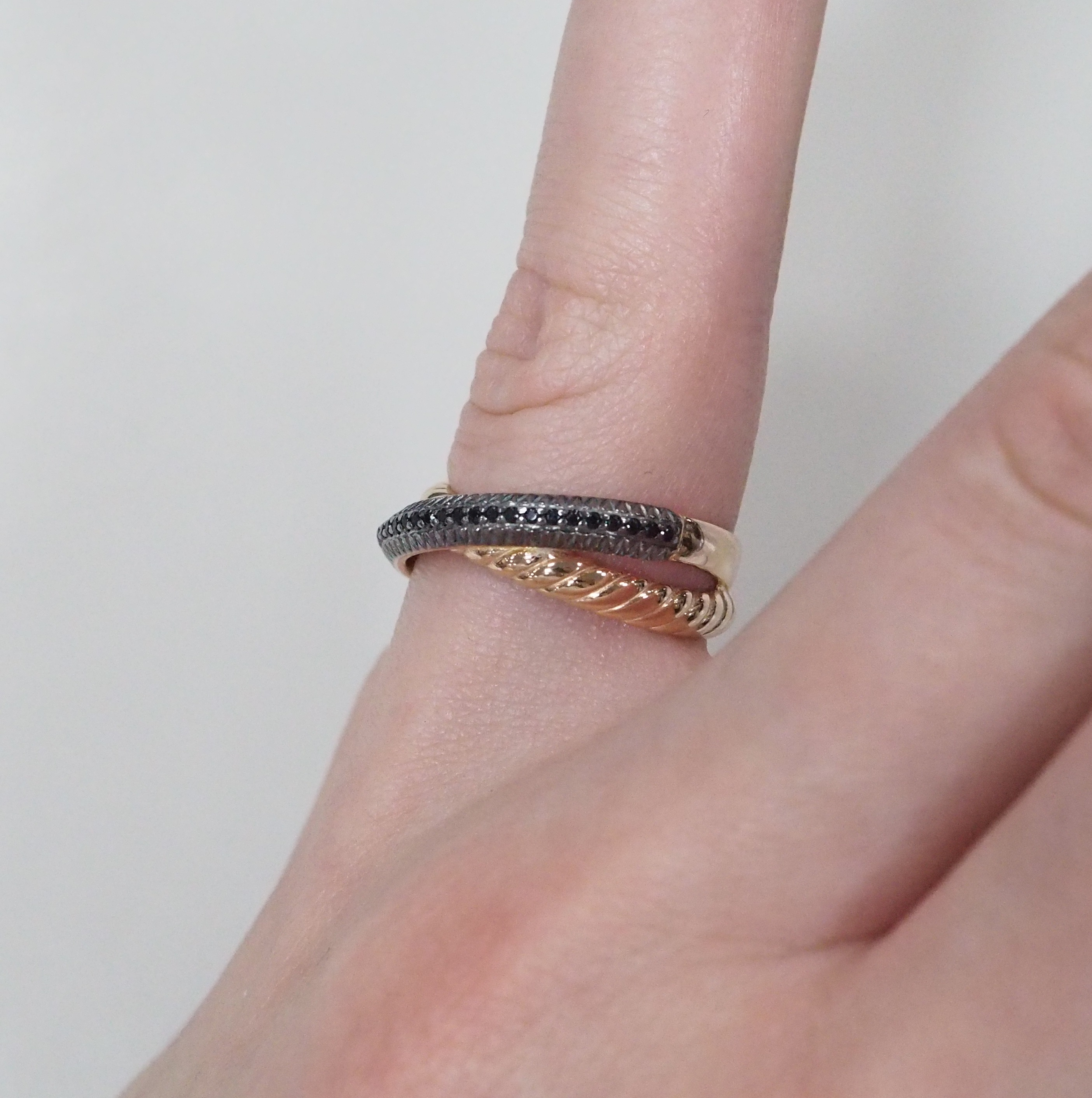 Серебряное кольцо со шпинелью